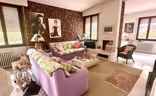 Villa in Focette, Pietrasanta, Italy 1