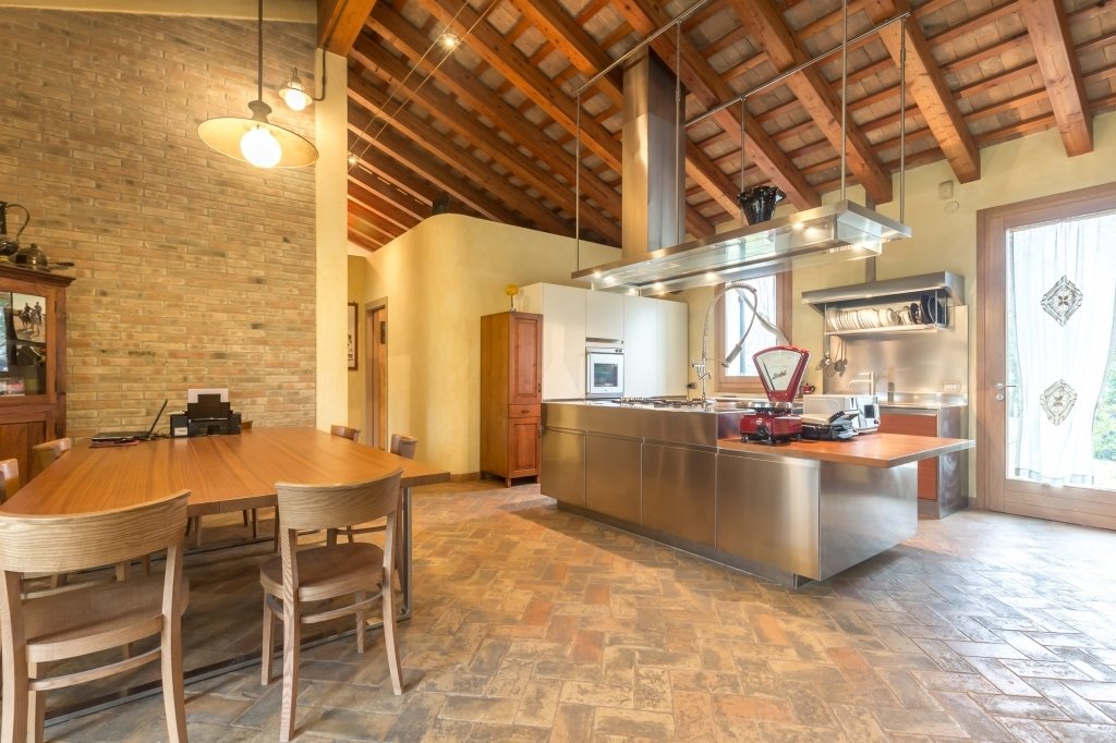 Villa in Dolo, Veneto, Italy 2 - 16555682