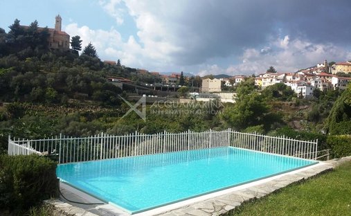 Villa a Castellaro, Liguria, Italia 1