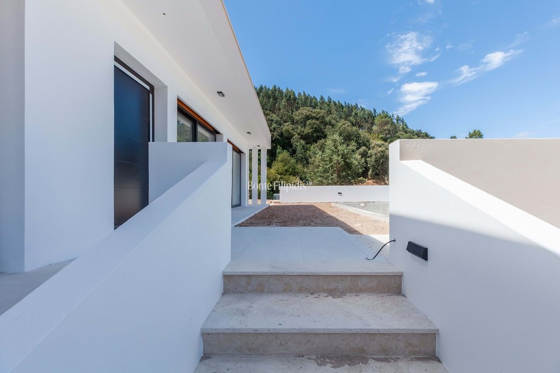 Villa in Alvorninha, Leiria District, Portugal 5 - 16075280