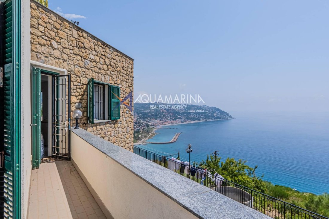 Villa in Sasso di Bordighera, Bordighera, Liguria 1 - 16556148
