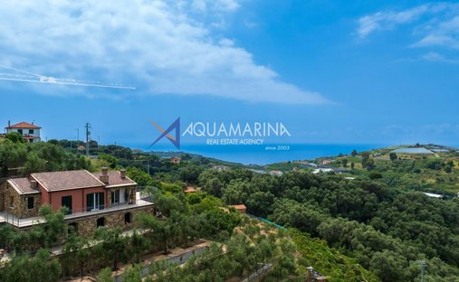 Villa in Terzorio, Liguria, Italy 1