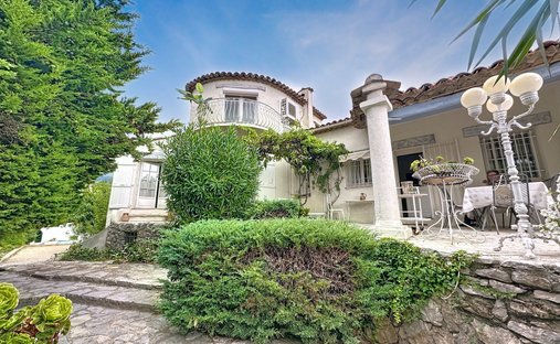 Villa in Plan de Noves, Vence, France 1