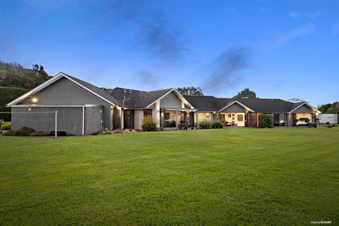 House in Glenbrook, Auckland, New Zealand 1 - 16559147