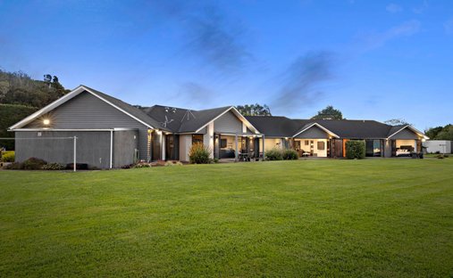 House in Glenbrook, Auckland, New Zealand 1