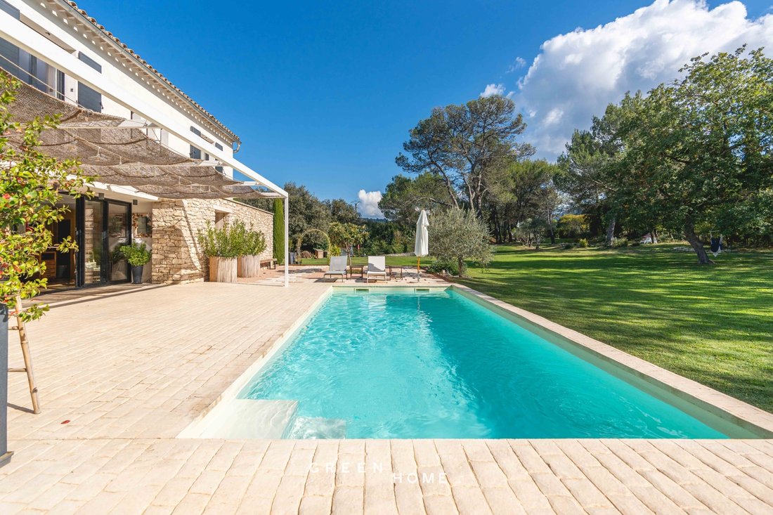 House in Ménerbes, Provence-Alpes-Côte d'Azur, France 5 - 16556513