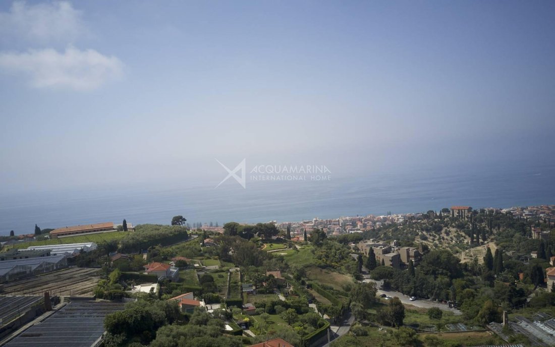 Terrain à Centre historique - Sant'Ampelio, Bordighera, Ligurie 1 - 16556520