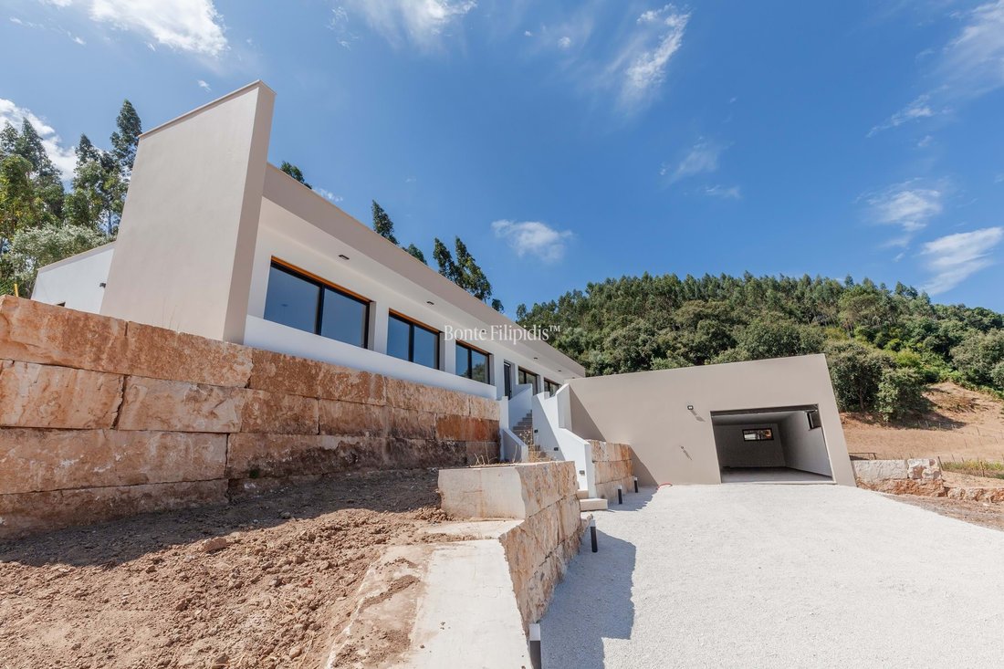 Villa in Alvorninha, Leiria District, Portugal 3 - 16075280