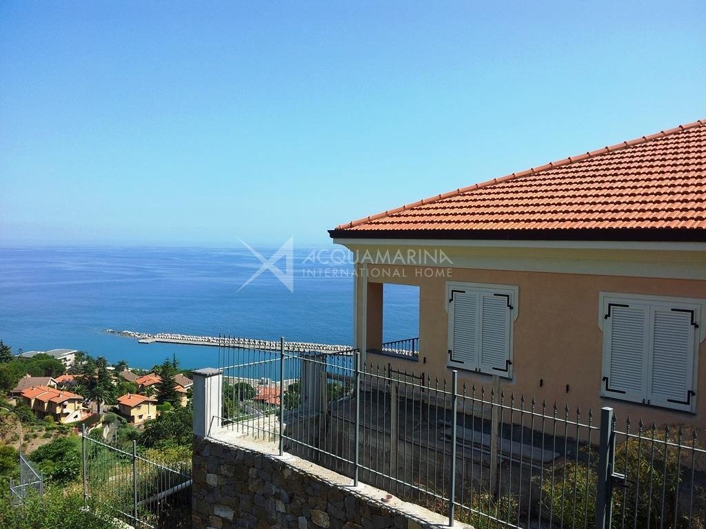 Villa in Center, Ospedaletti, Liguria 3 - 16556568