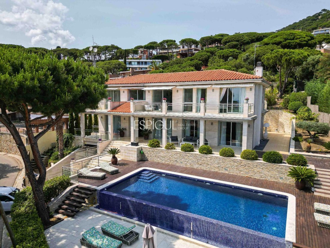 Villa in Cabrils, Catalonia, Spain 2 - 16556279
