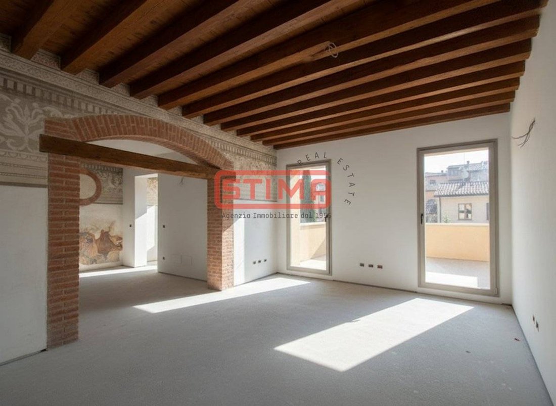 Apartment in Cathedral - Piazza dei Signori, Treviso, Italy 1 - 16556485