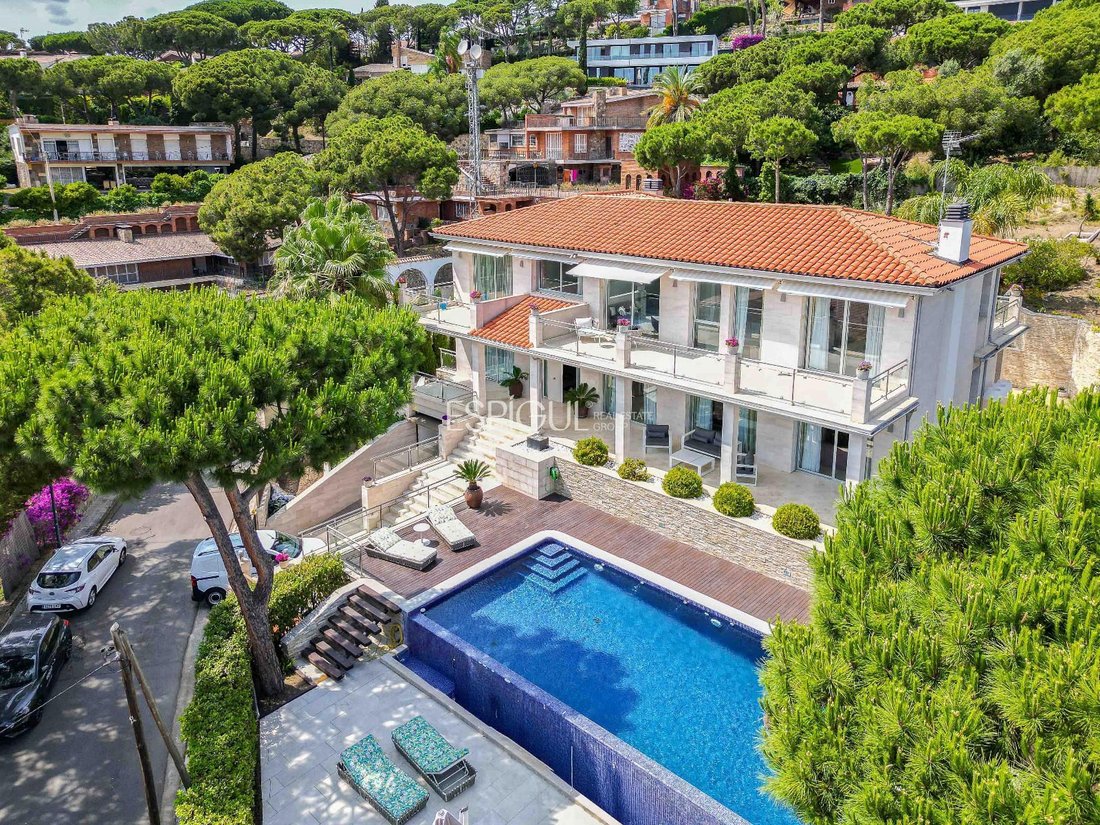 Villa in Cabrils, Catalonia, Spain 3 - 16556279