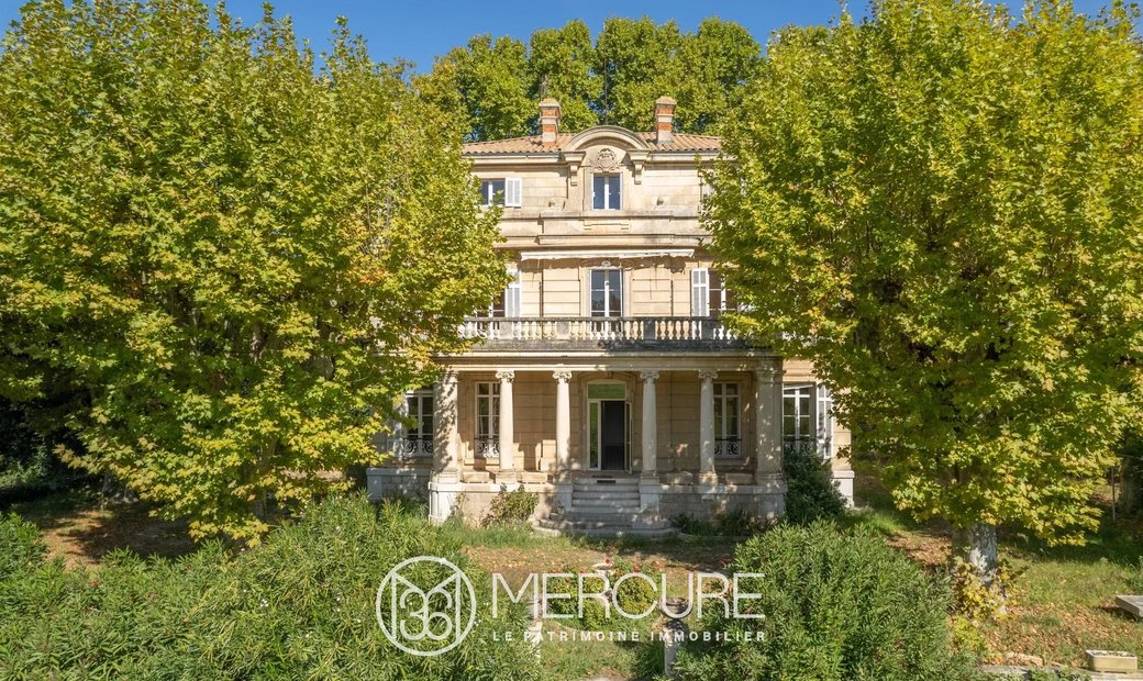 Sumptuous Castle Park Over One Hectare