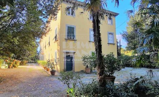 Villa in Historic Center, Lucca, Tuscany 1