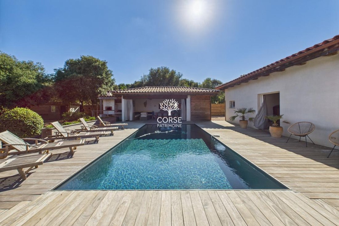 Villa in Bonifacio / Bunifaziu, Corsica, France 1 - 16557875