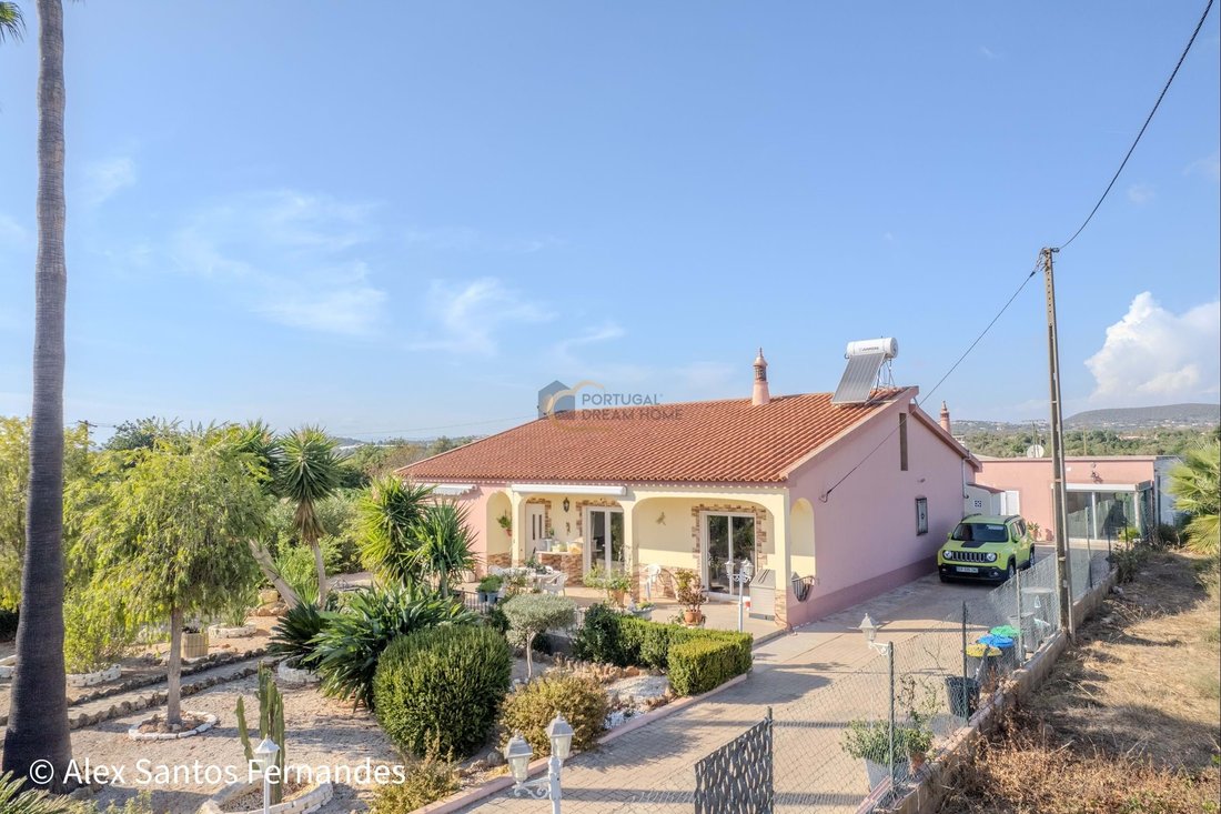 Villa in Sao Bartolomeu de Messines, Algarve, Portugal 1 - 16557617