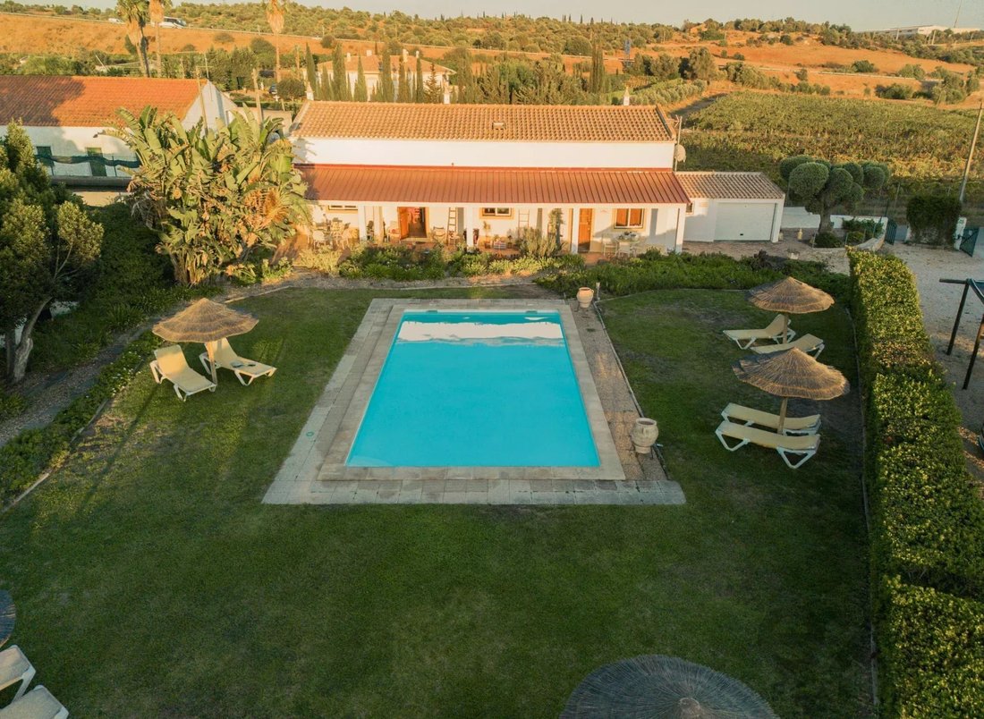 Chalet in Alvor, Algarve, Portugal 1 - 16558611