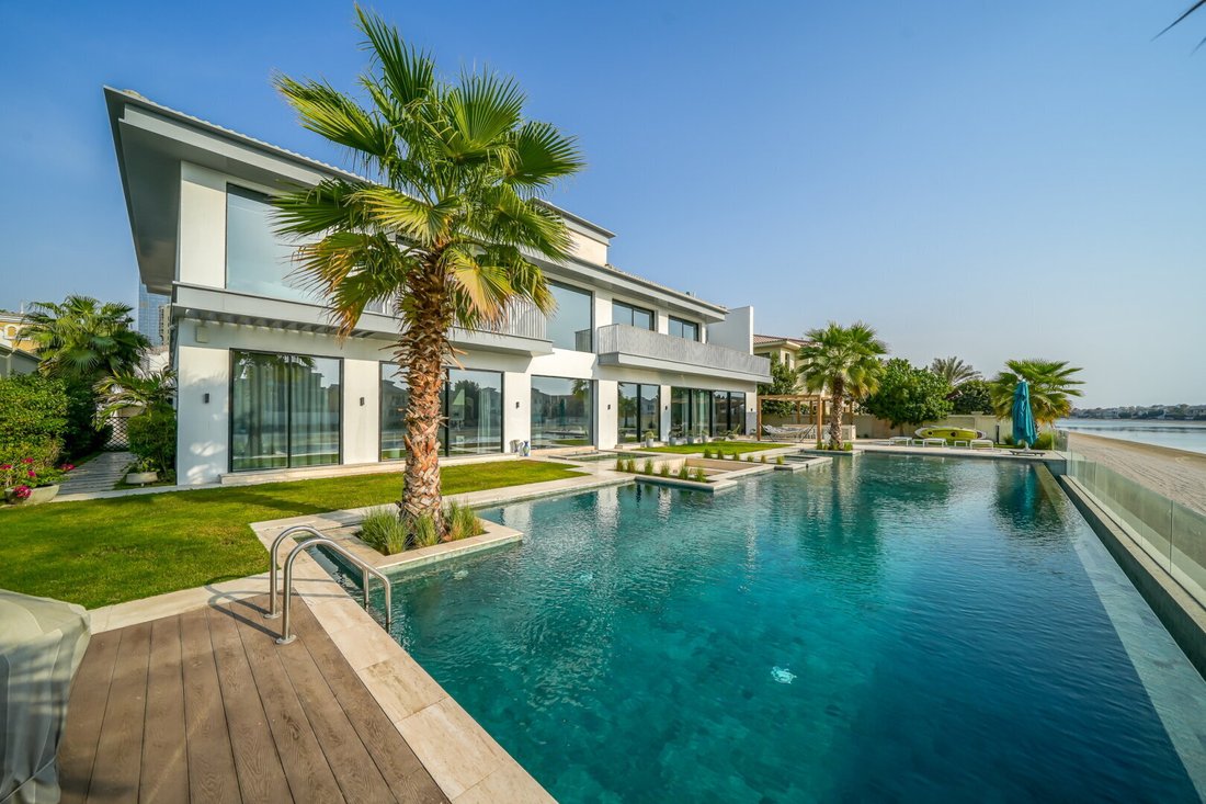 Villa in Palm Jumeirah, Dubai, United Arab Emirates 1 - 16555446