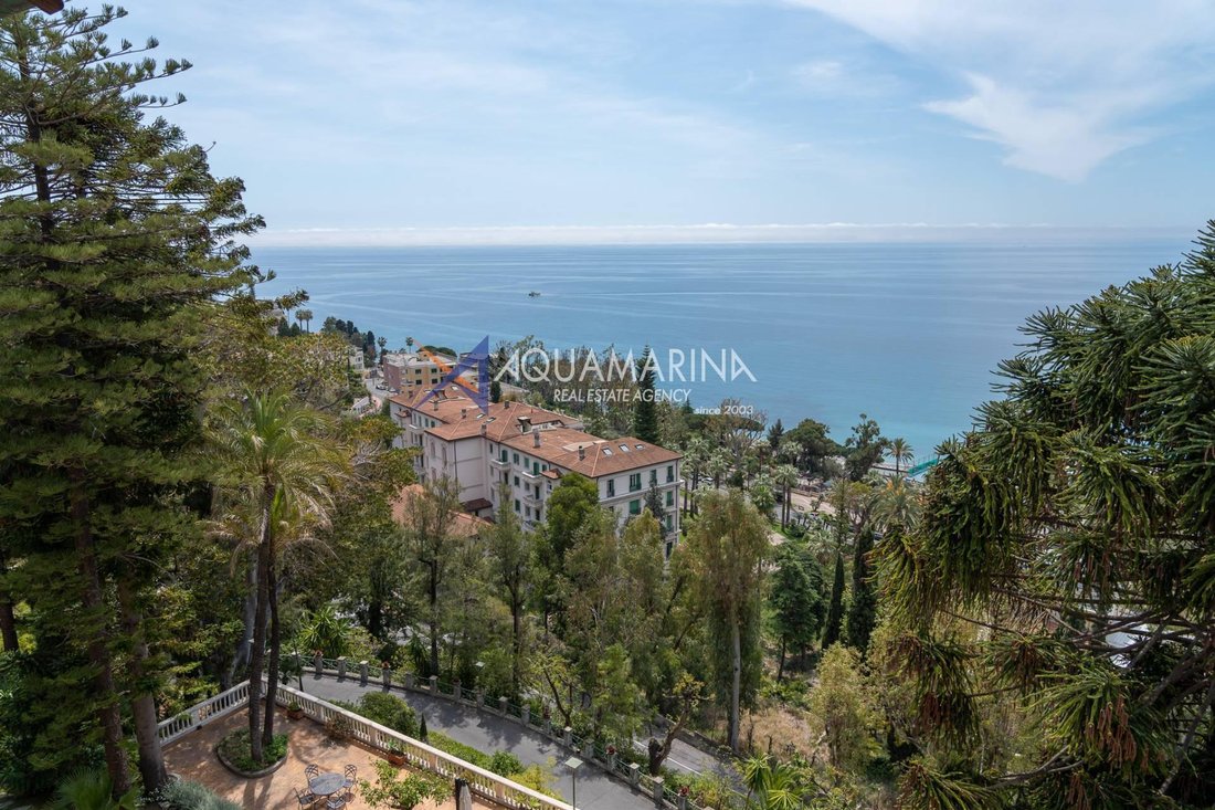 Apartment in Center, Ospedaletti, Liguria 1 - 16556047