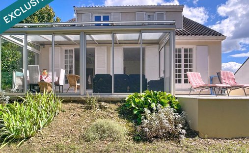 House in Le Centre, Maisons-Alfort, France 1