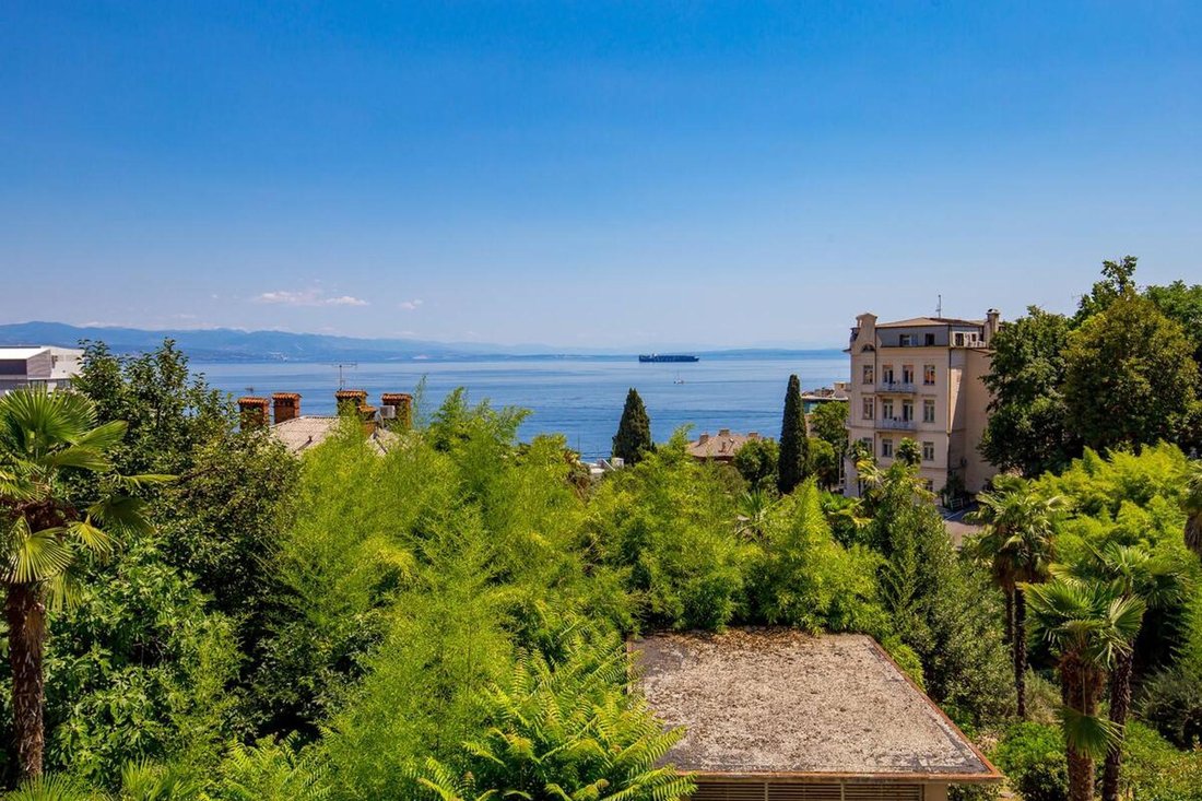 Apartment in Grad Opatija, Primorje-Gorski Kotar County, Croatia 1 - 16558320