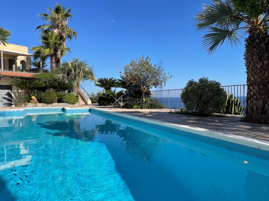 Villa in Center, Ospedaletti, Liguria 2 - 16555949
