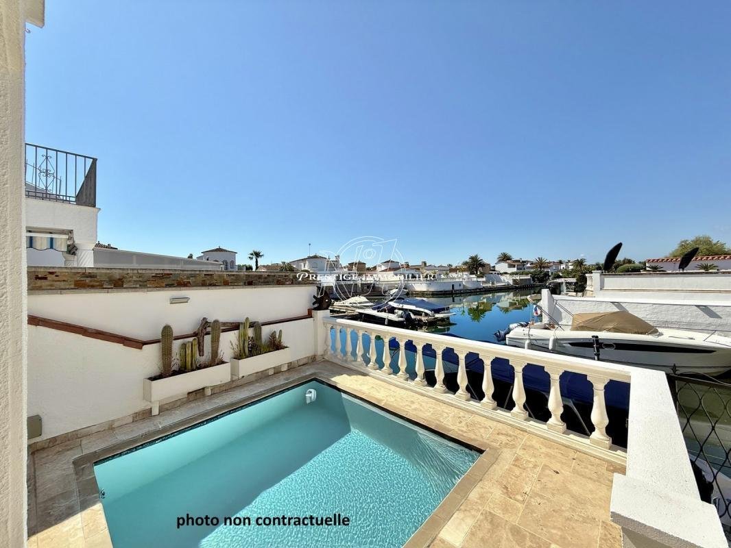Villa in Empuriabrava, Catalonia, Spain 3 - 16555934
