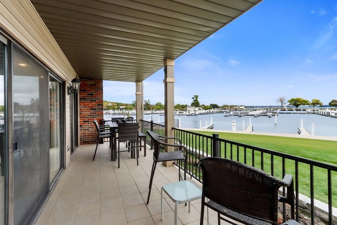 Condo in Fontana-on-Geneva Lake, Wisconsin, United States 2 - 16555421