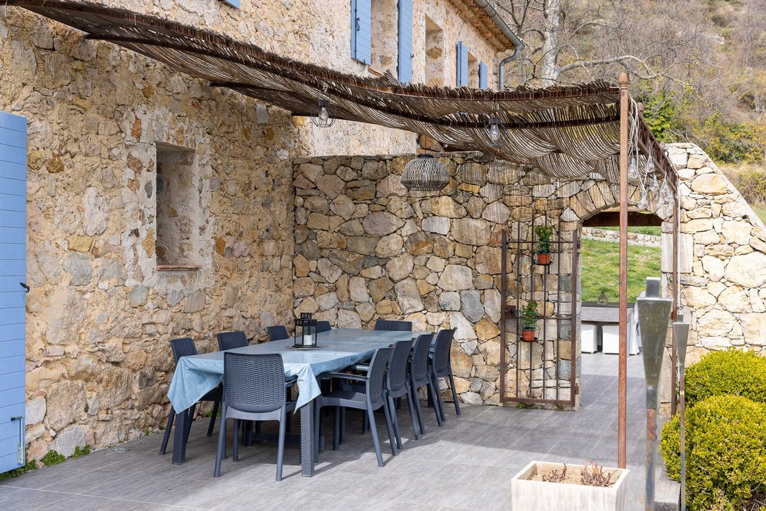 Villa in Tourrettes-sur-Loup, Provence-Alpes-Côte d'Azur, France 3 - 16557109