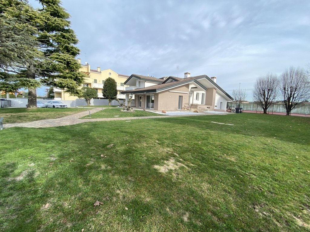 Villa in Fiesso d'Artico, Venetien, Italien 2 - 16555600