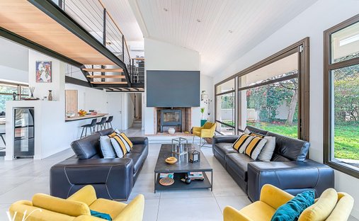 House in Latresne, Nouvelle-Aquitaine, France 1