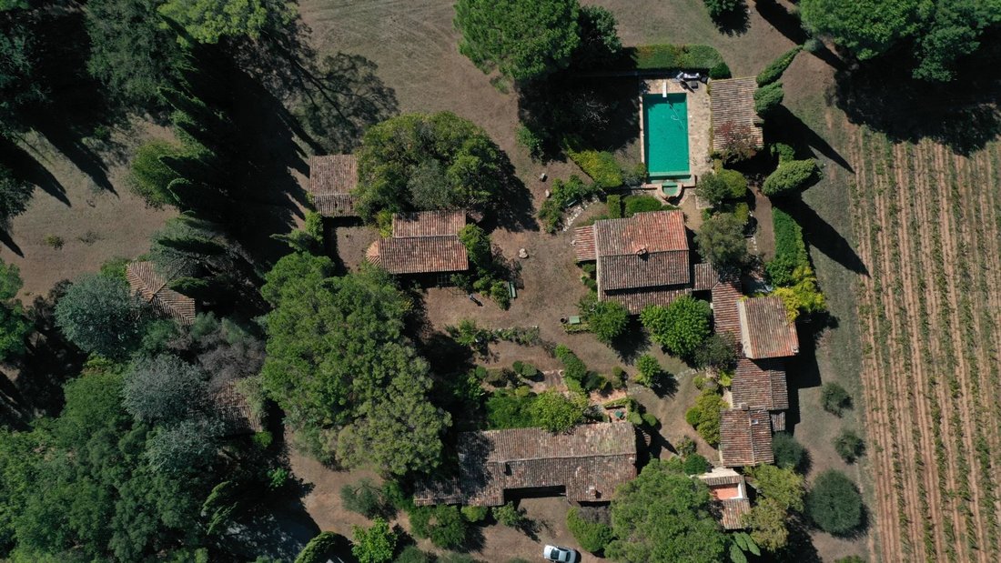 Estate in Bagnols-en-Forêt, Provence-Alpes-Côte d'Azur, France 2 - 16556794