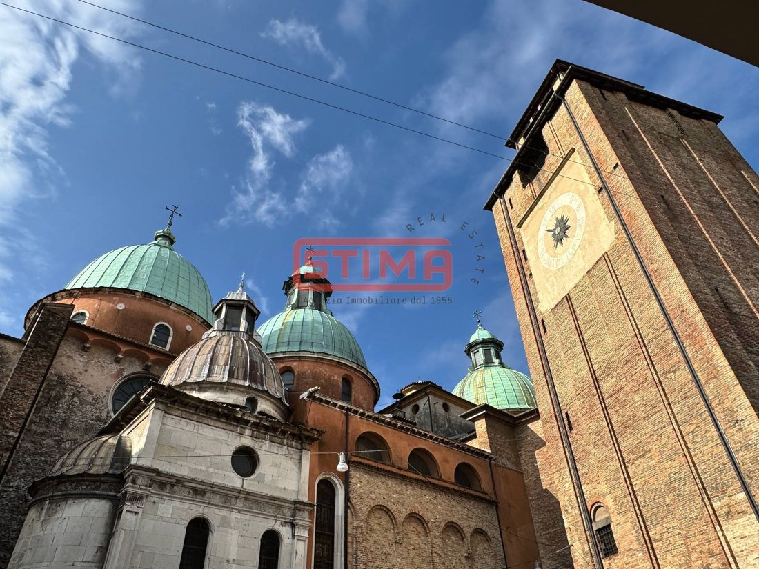 Apartment in Cathedral - Piazza dei Signori, Treviso, Italy 4 - 16556485