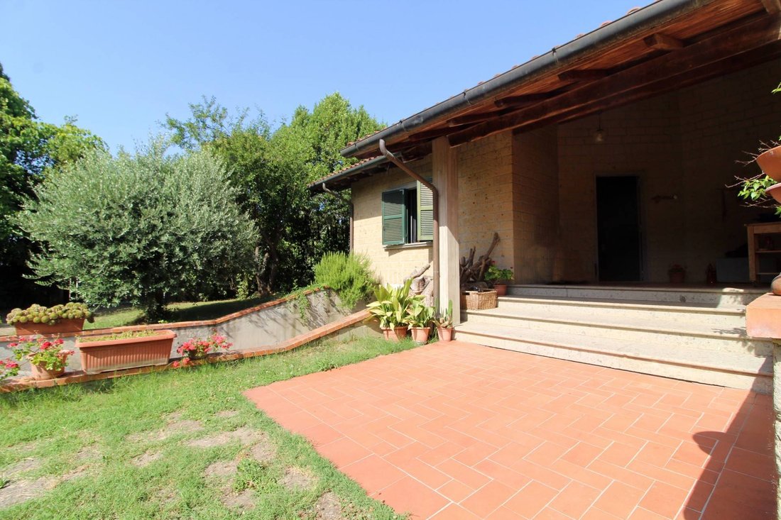 Villa in Ghezzano-Colignola Mezzana-Campo, Cascina, Tuscany 4 - 16558726