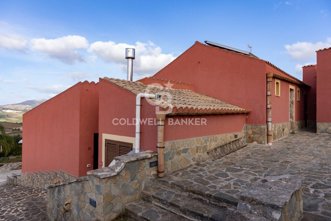 Villa in Valderice, Sicily, Italy 4 - 16558695