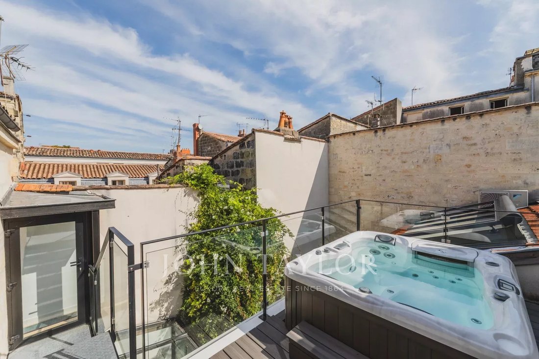 Townhouse in Hôtel de Ville-Quinconce-Saint Seurin-Fondaudège, Bordeaux, France 3 - 16558446