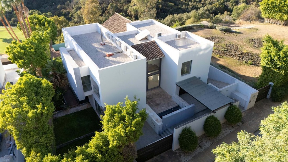 Villa in Benahavis, Andalusia, Spain 5 - 16557613
