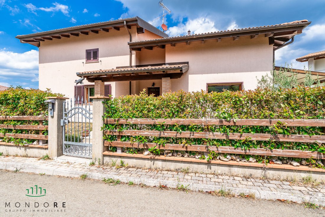 Villa in Castiglione dei Pepoli, Emilia-Romagna, Italy 2 - 16559240