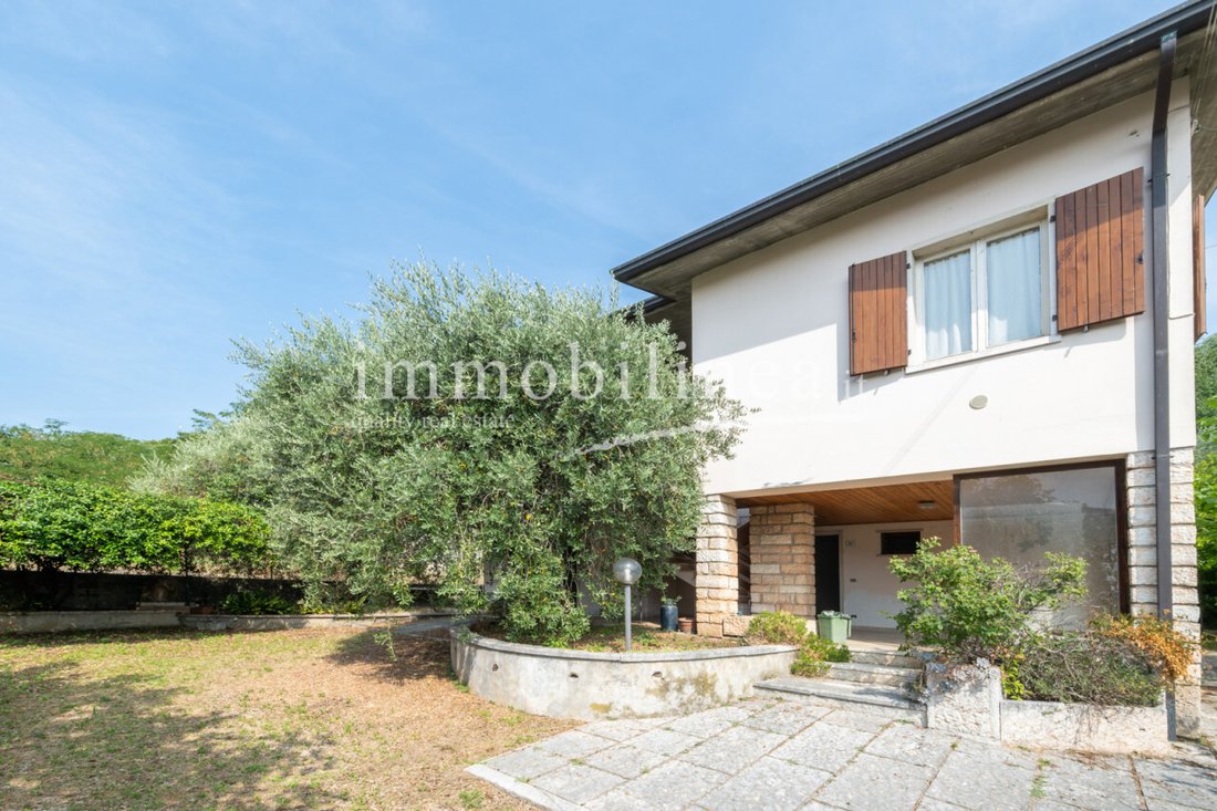 Villa in Cavaion Veronese, Veneto, Italy 5 - 16556076