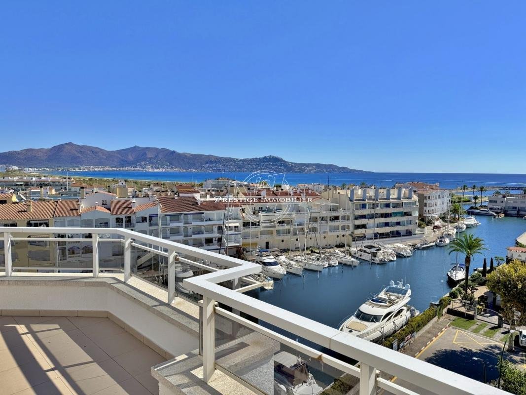 Apartment in Empuriabrava, Catalonia, Spain 2 - 16556054