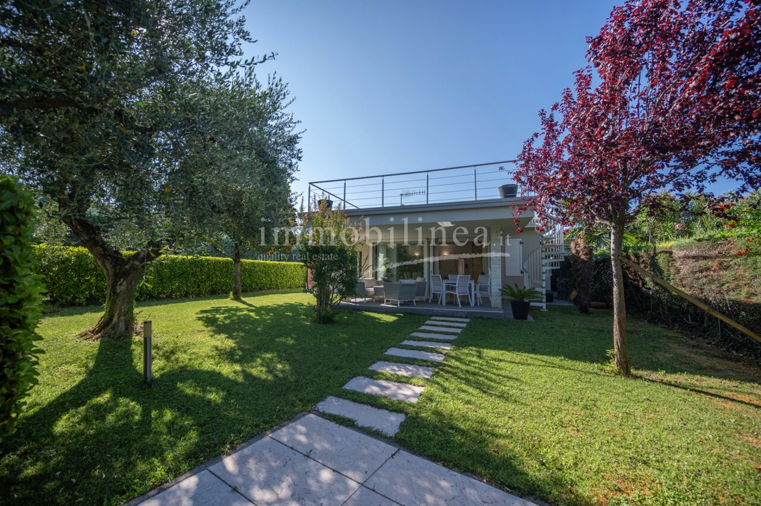 Villa à Bardolino, Vénétie, Italie 1 - 16556162