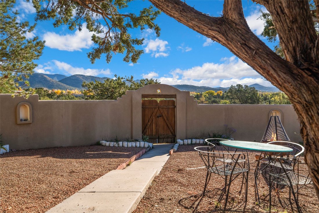 House in Santa Fe, New Mexico, United States 1 - 16557815