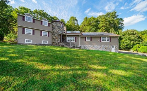 House in Ludlow, Massachusetts, United States 1