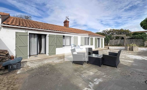 House in Port Neuf, La Rochelle, France 1