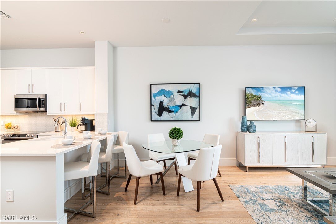 Condo in Naples, Florida, United States 1 - 16558501
