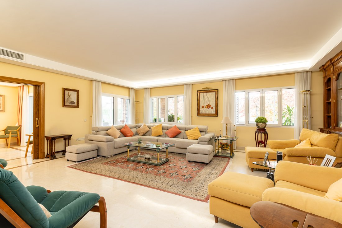 House in Torrelodones, Comunidad de Madrid, Spain 2 - 16558664