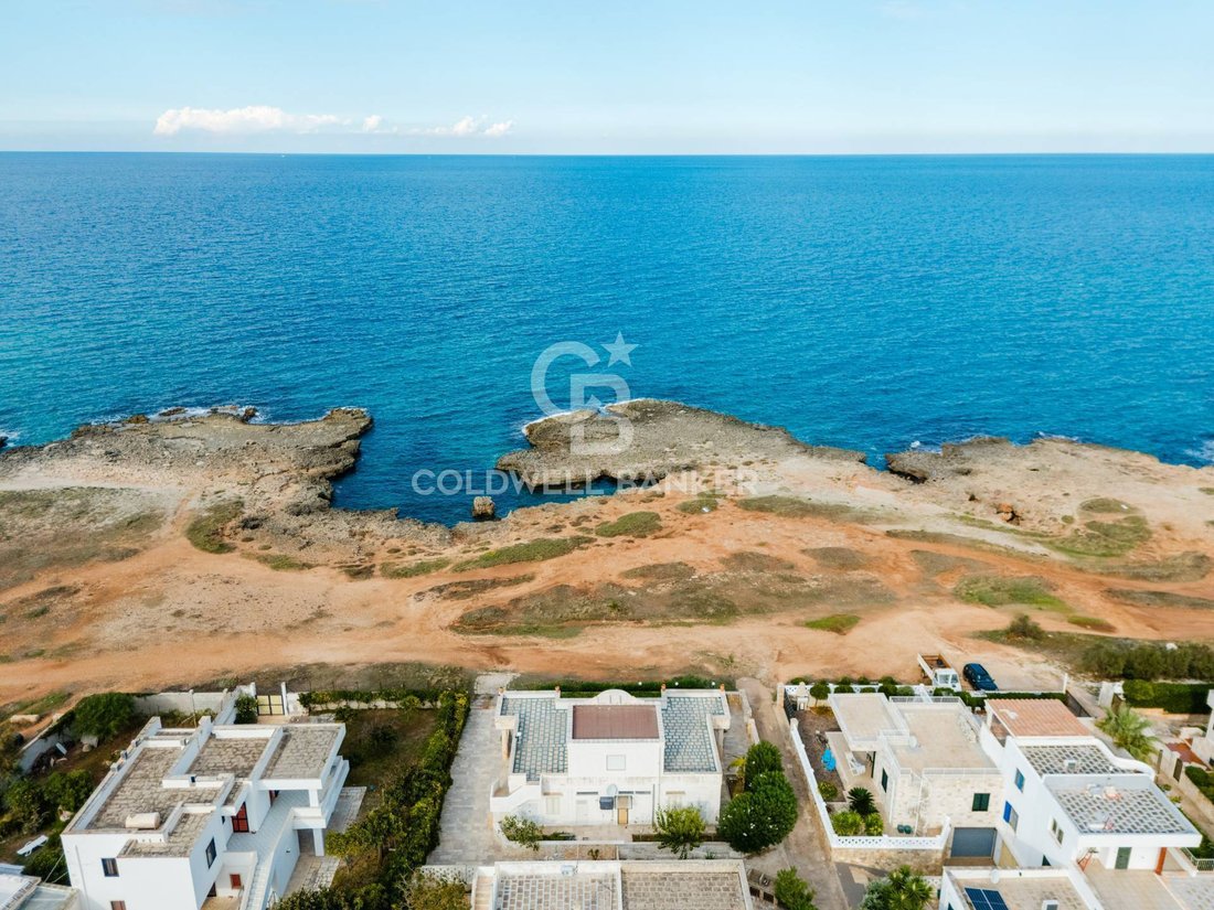 Villa in Torre Santa Sabina, Carovigno, Apulia 3 - 16558693
