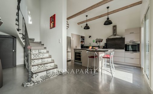 6 Room House With Terrace Near Beziers The House