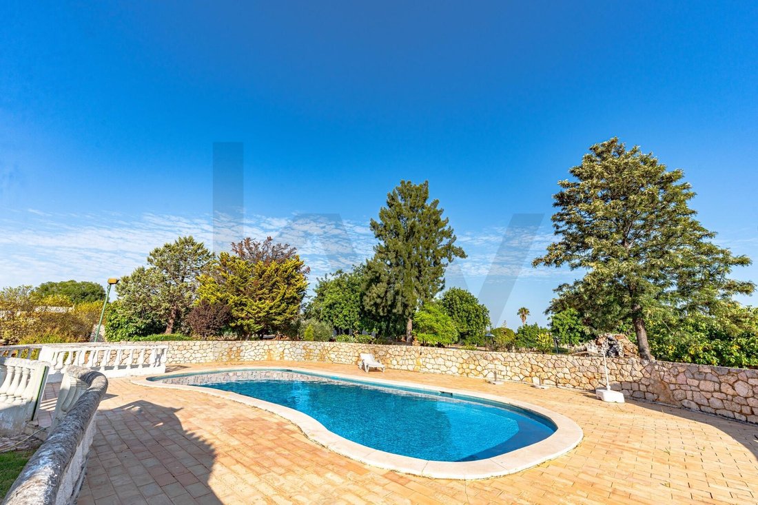 Townhouse in Mexilhoeira Grande, Algarve, Portugal 2 - 16559785