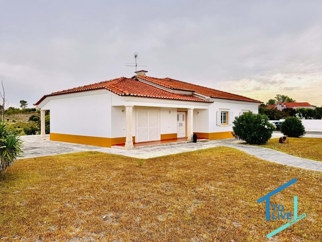 Villa in Tomar (Sao Joao Baptista) e Santa Maria dos Olivais, Santarem District, Portugal 1 - 16560240